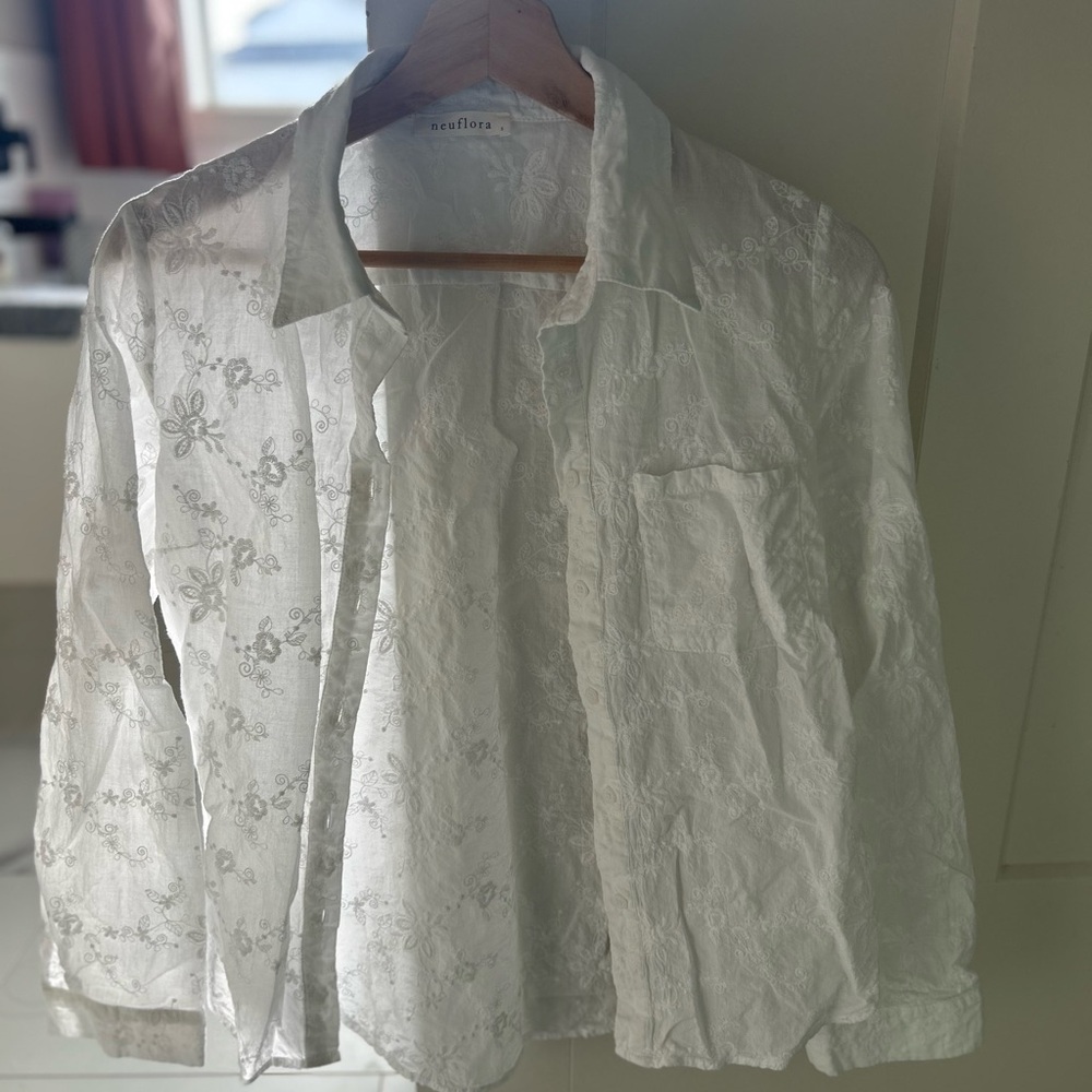 Neuflora White Floral Belford Button Down
